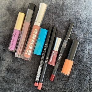 MAKEUP LIP BUNDLE